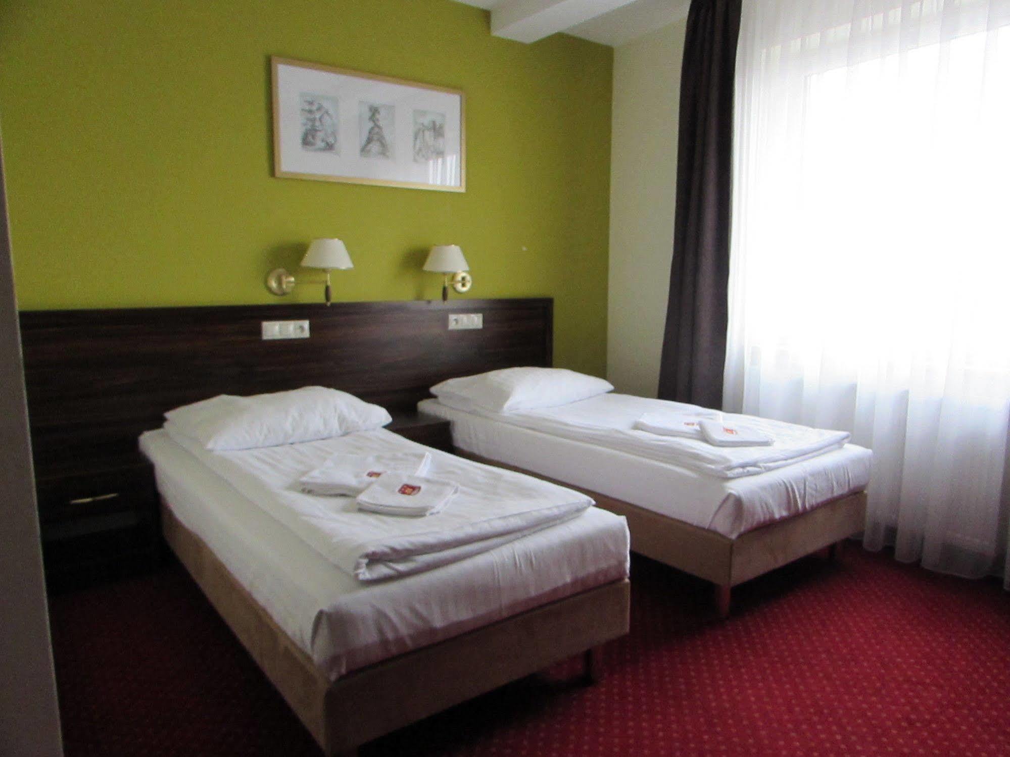 Hotel Pikul Puławy Εξωτερικό φωτογραφία