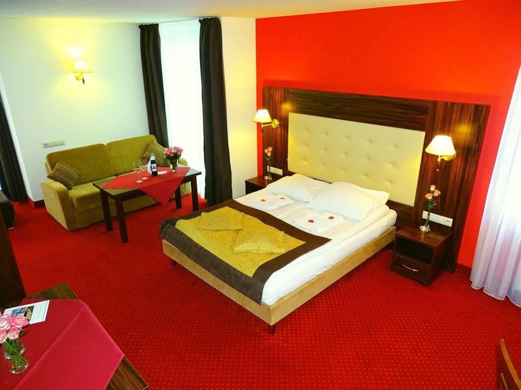 Hotel Pikul Puławy Εξωτερικό φωτογραφία